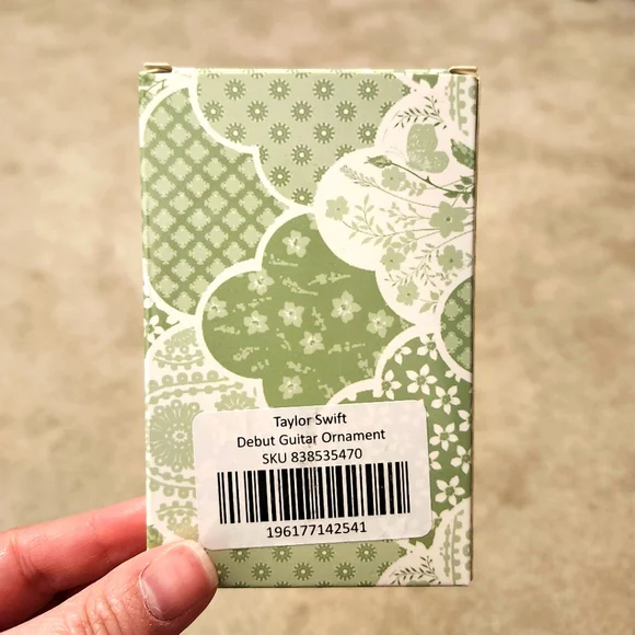 💚 Original Debut Guitar Ornament Taylor Swift Christmas - Picture 2 of 2